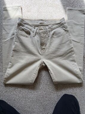 Levi's Skinny Jeans in Light Khaki